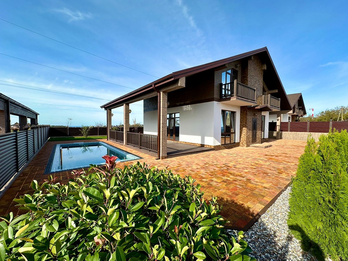 Дом у моря в Сириусе