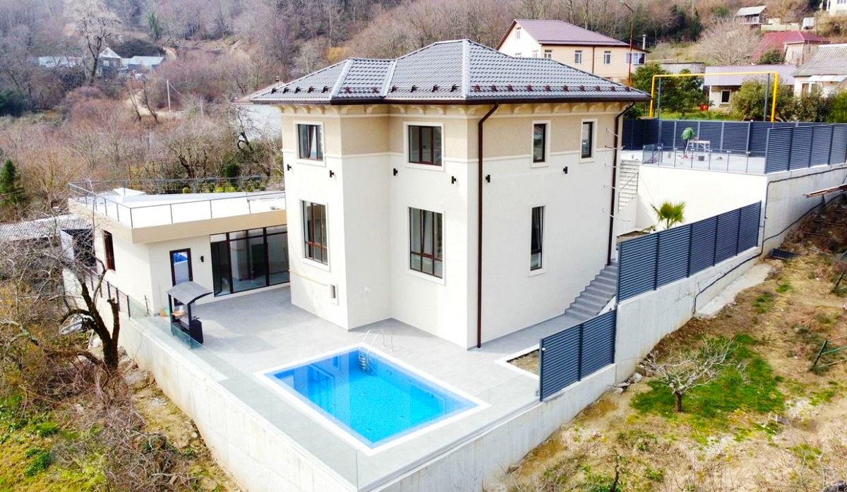 Дом с ремонтом и мебелью