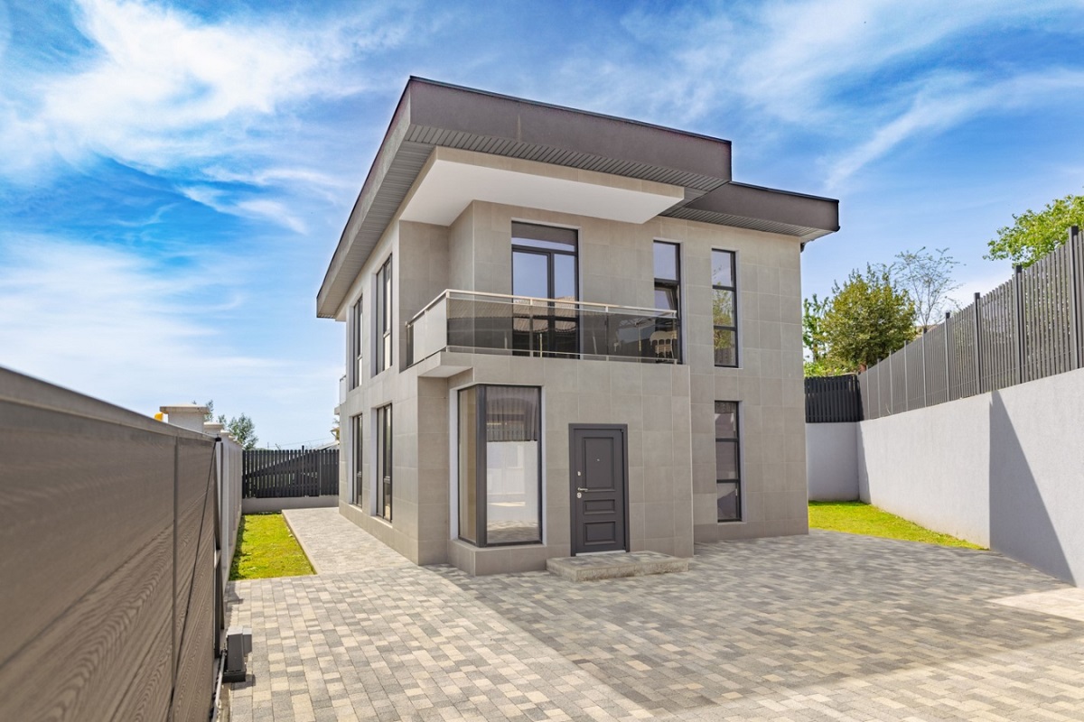 Новый дом с видом на горы