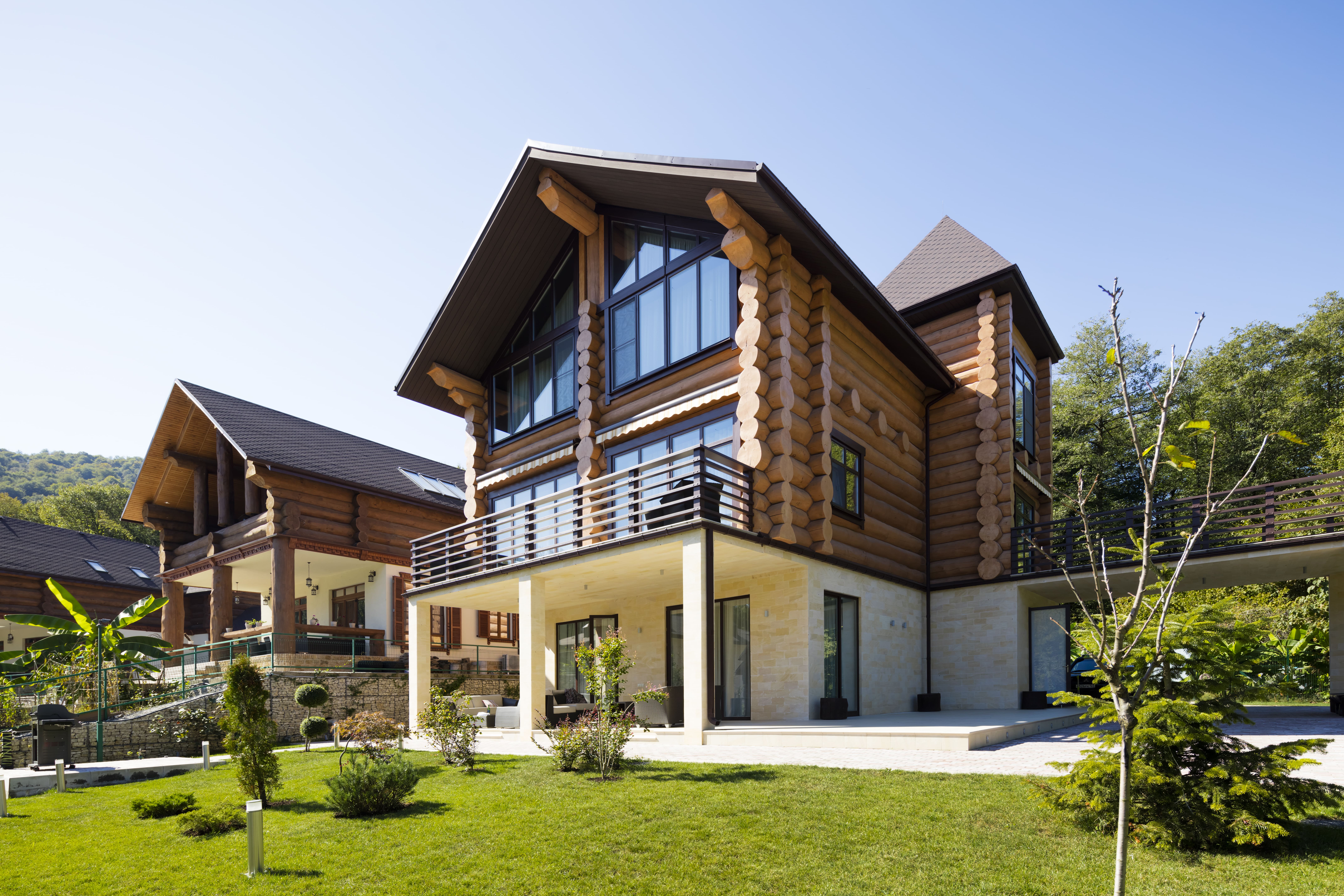 ДОМ ИЗ ОЦИЛИНДРОВАННОГО БРЕВНА 