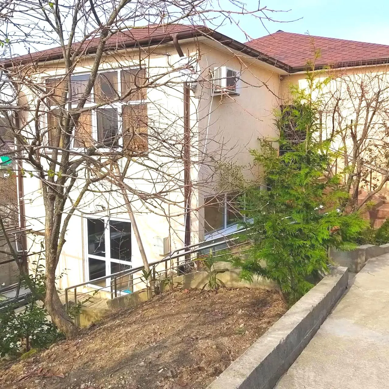 Продается 2-х этажный дом в Сочи