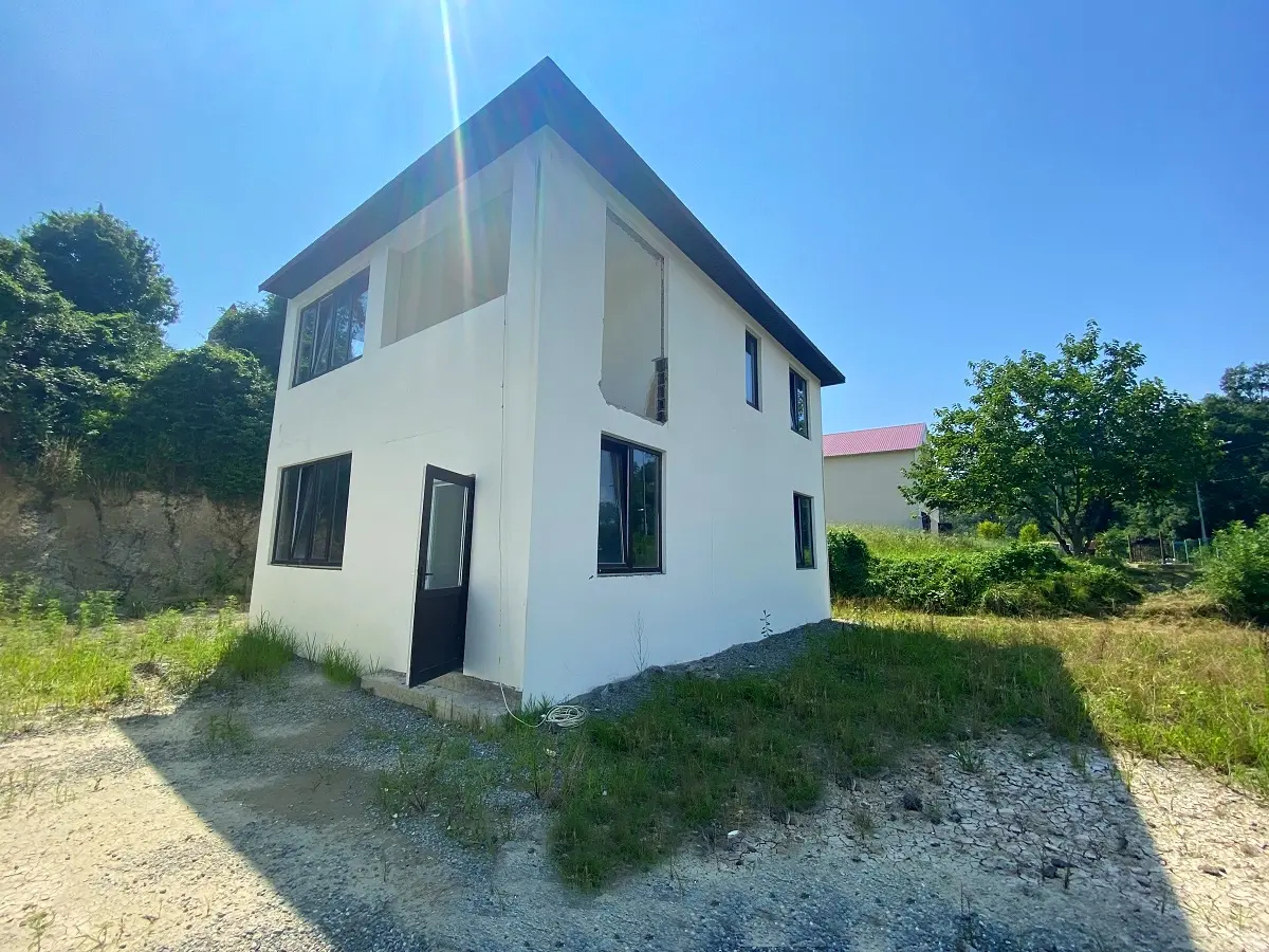 Два новых дома