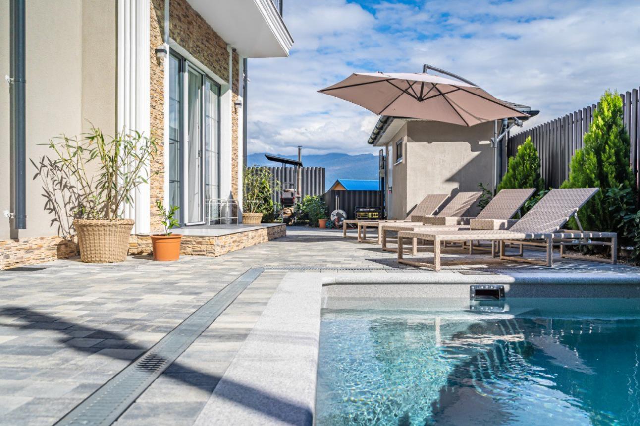 Готовый коттедж с ремонтом и мебелью в КП ДЫХ...