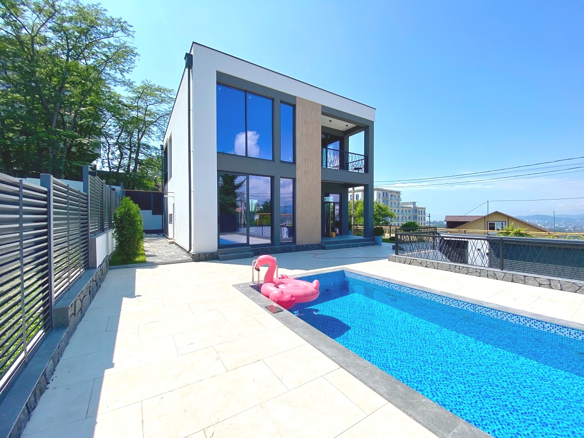 Коттедж с красивым видом