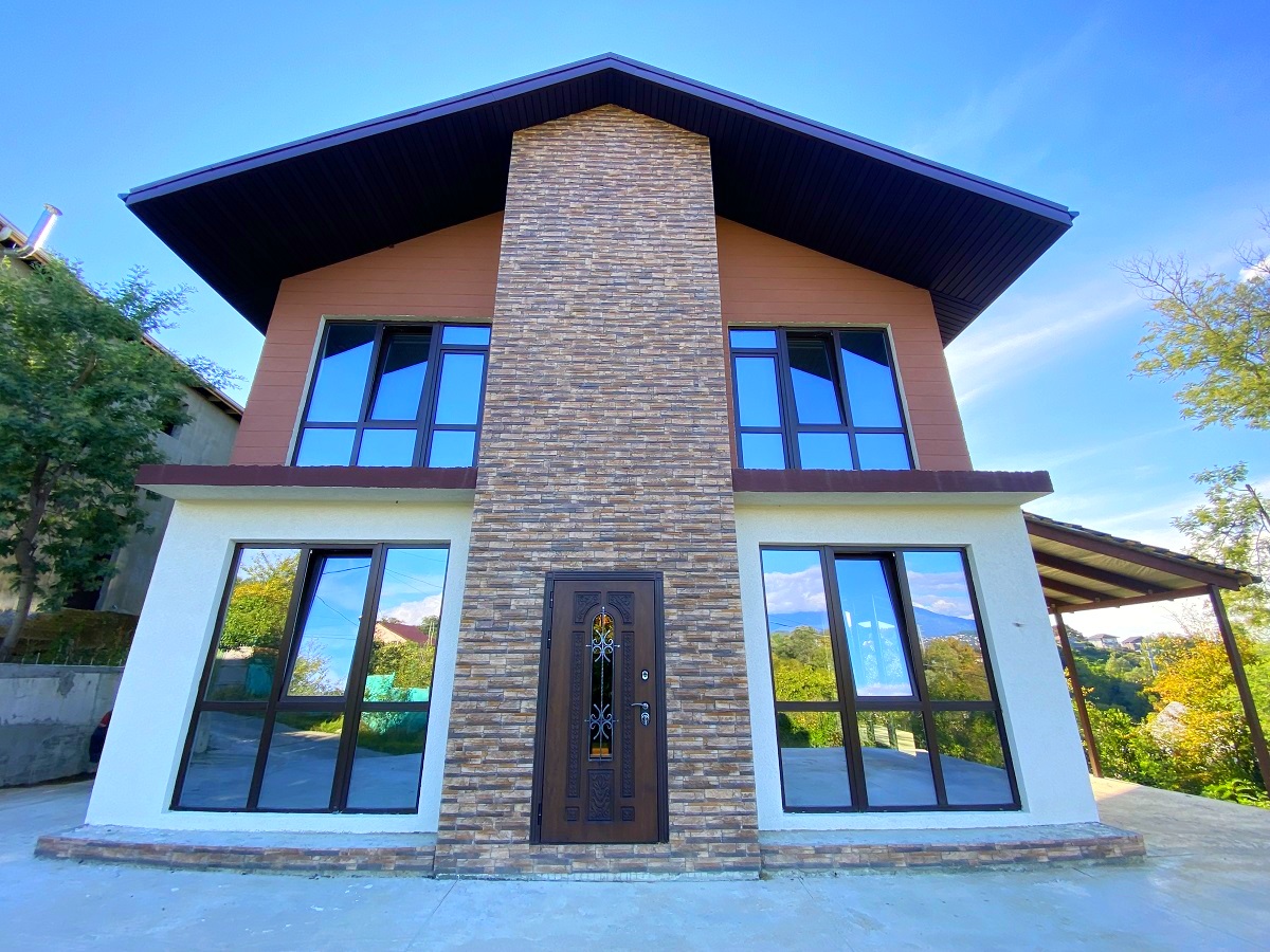 Новый дом с красивым видом