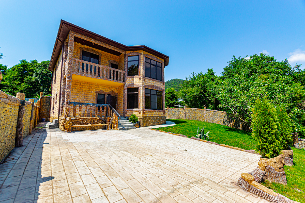 Новый дом недалеко от моря