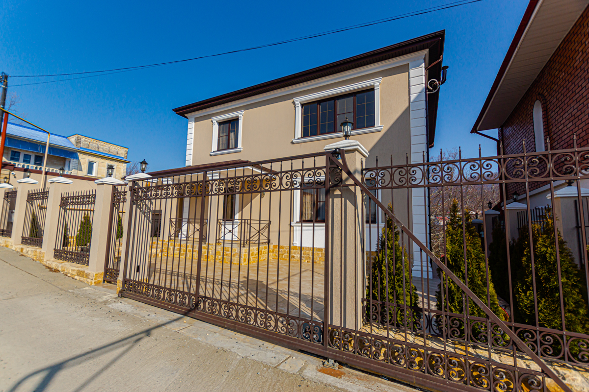 Жилой дом в центре Сочи