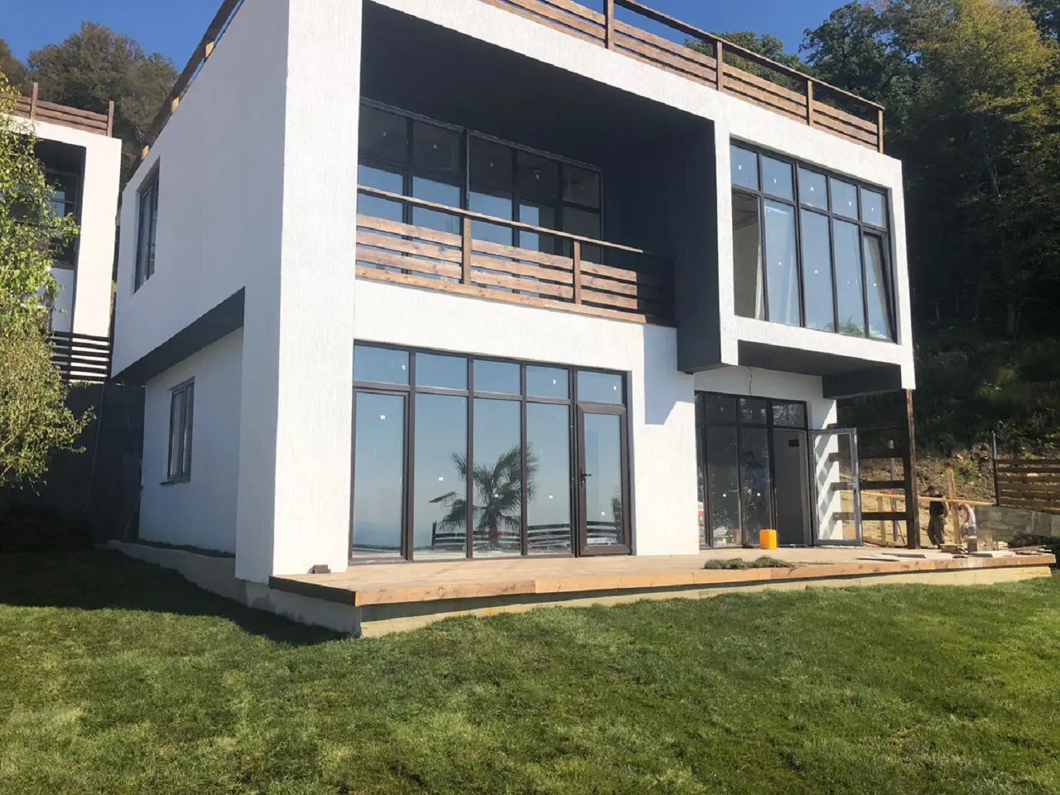 Новые коттеджи в Совхозе Приморский