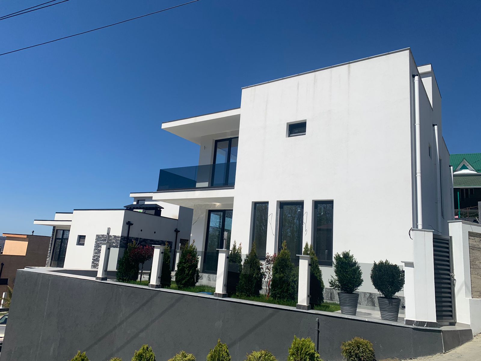 Дом с бассейном в Сергей Поле