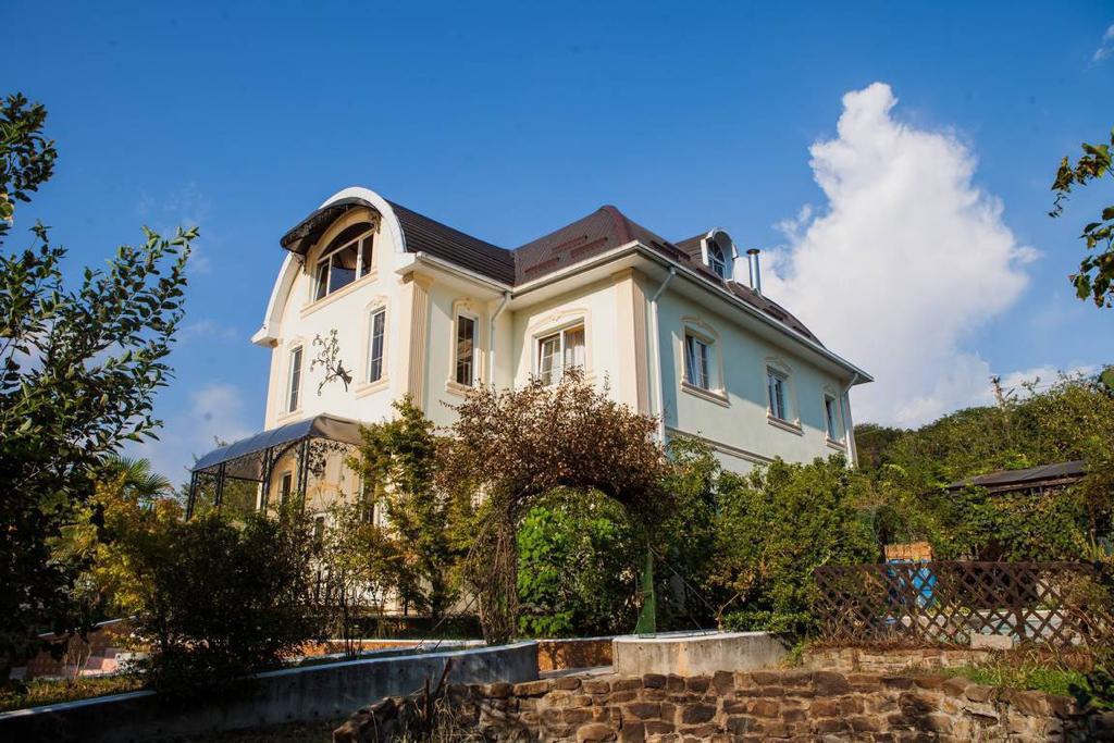 Дом-усадьба