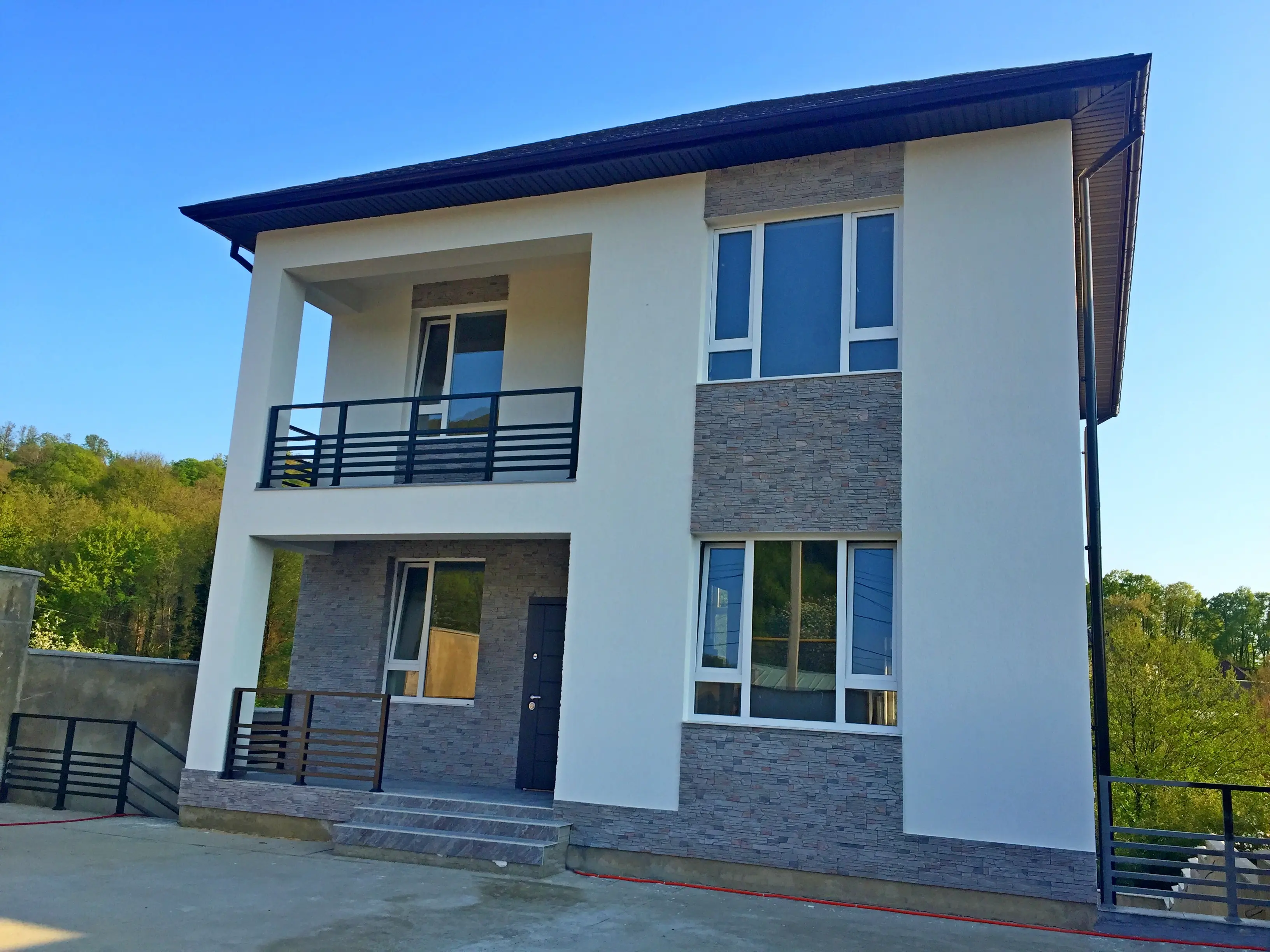 Светлый и уютный дом 