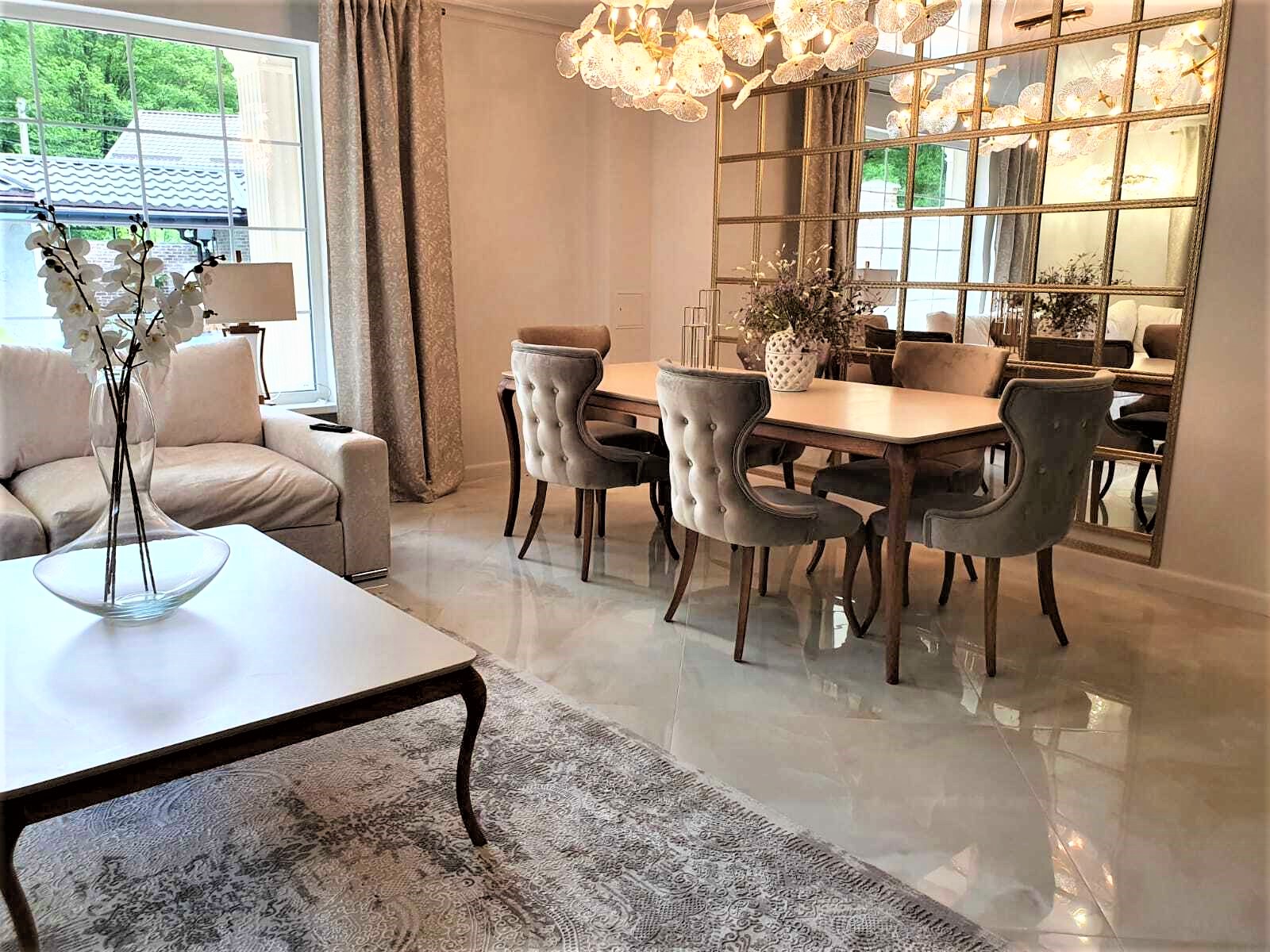 Роскошный дом у моря