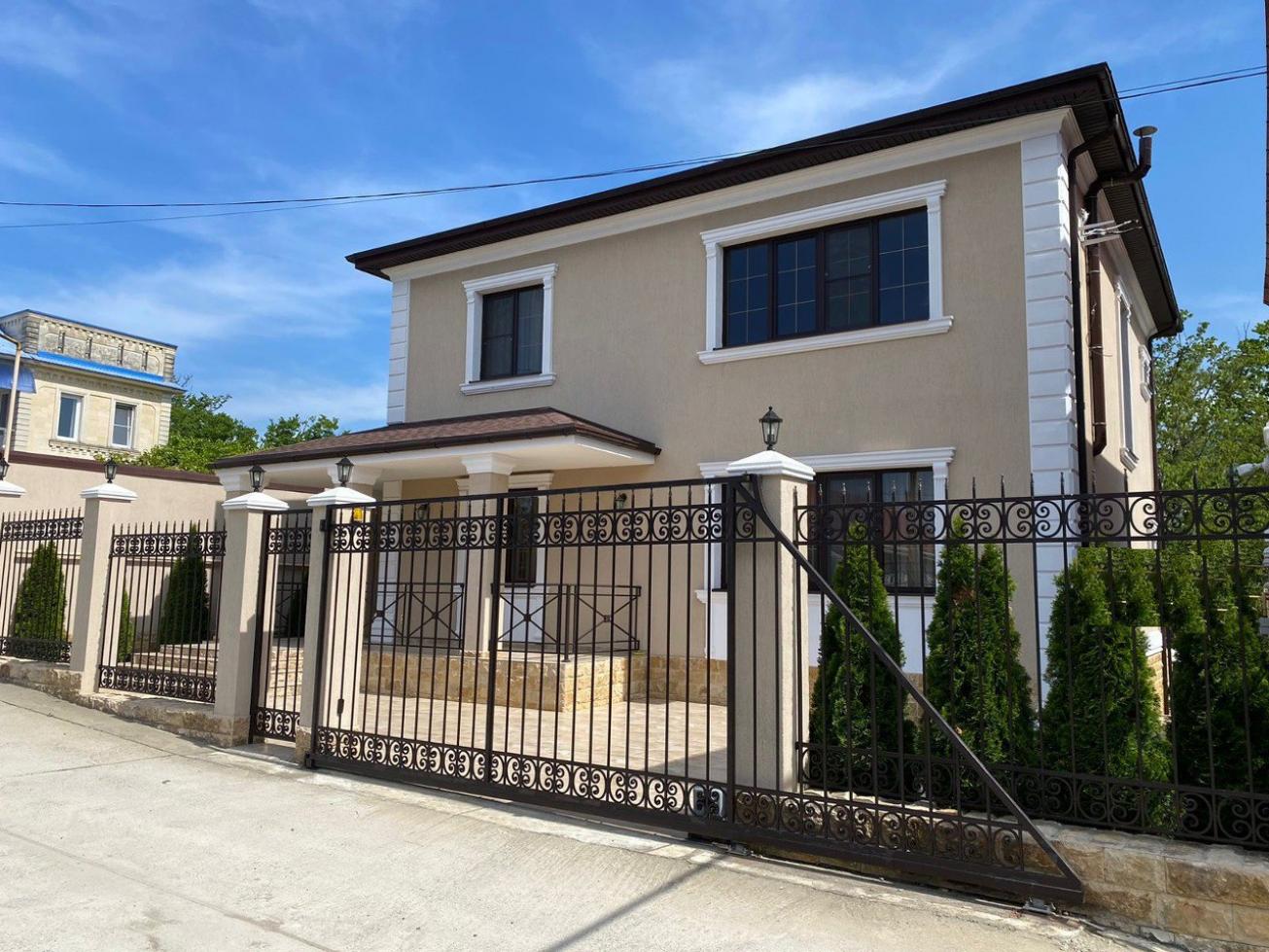 Готовый новый дом с мебелью и техникой