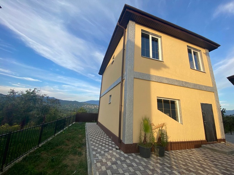 Недорогой дом с красивым видом