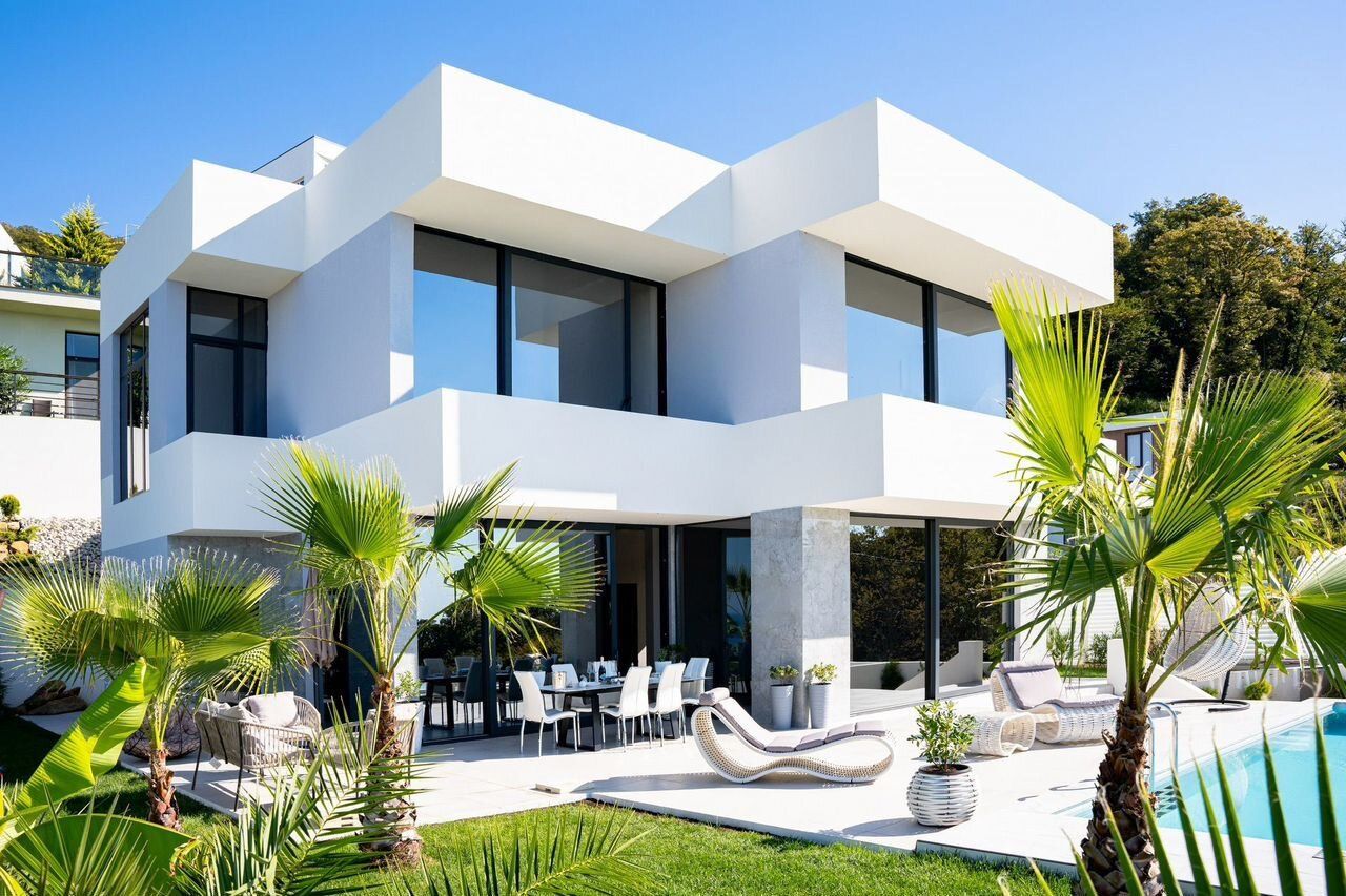 Вилла с видом на море