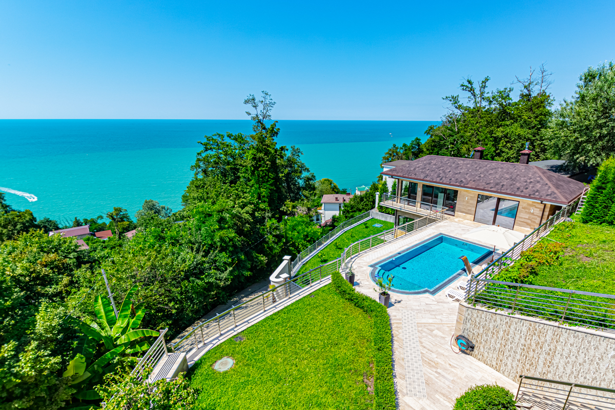 Резиденция с видом на море