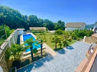 Шикарный коттедж на берегу Черного моря