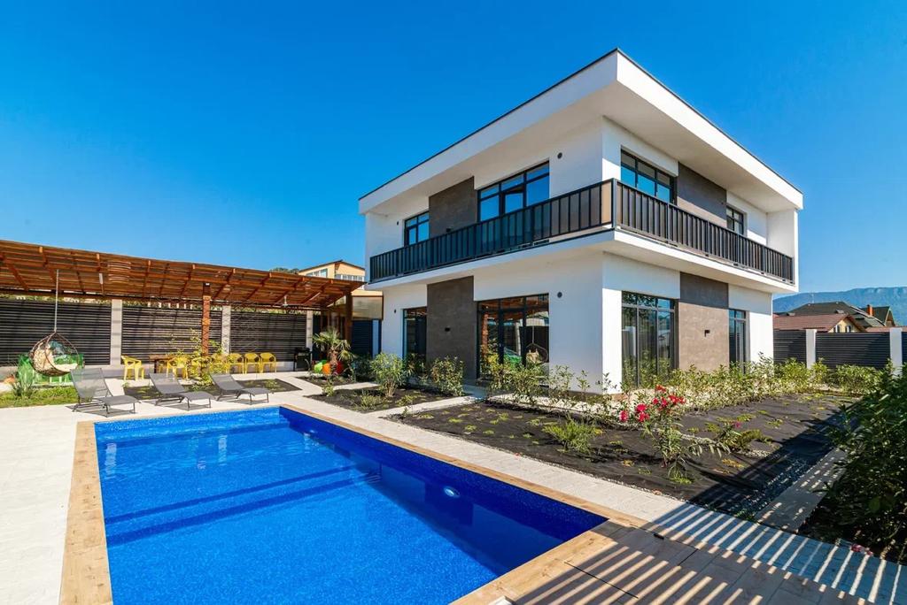 Дом с красивым видом