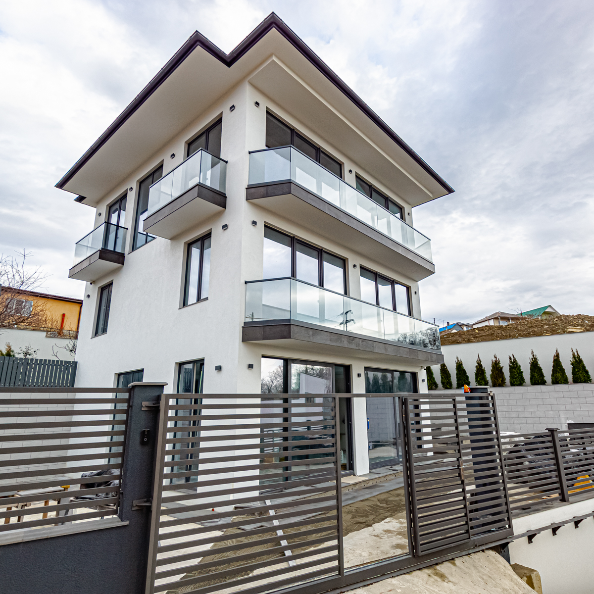 Отличная локация 