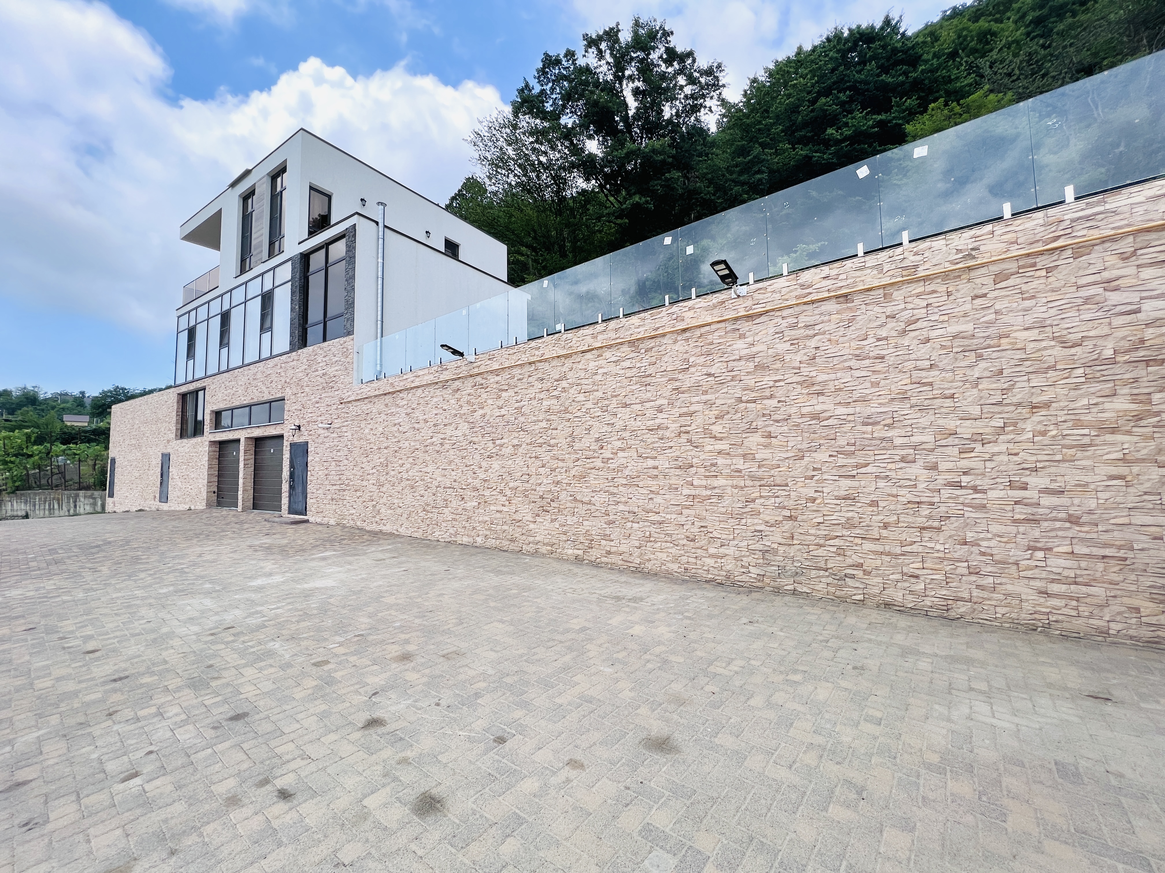 В продаже дом с прекрасным видом на море, гор...