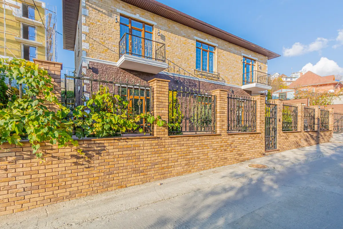 Дом на Фермерском переулке