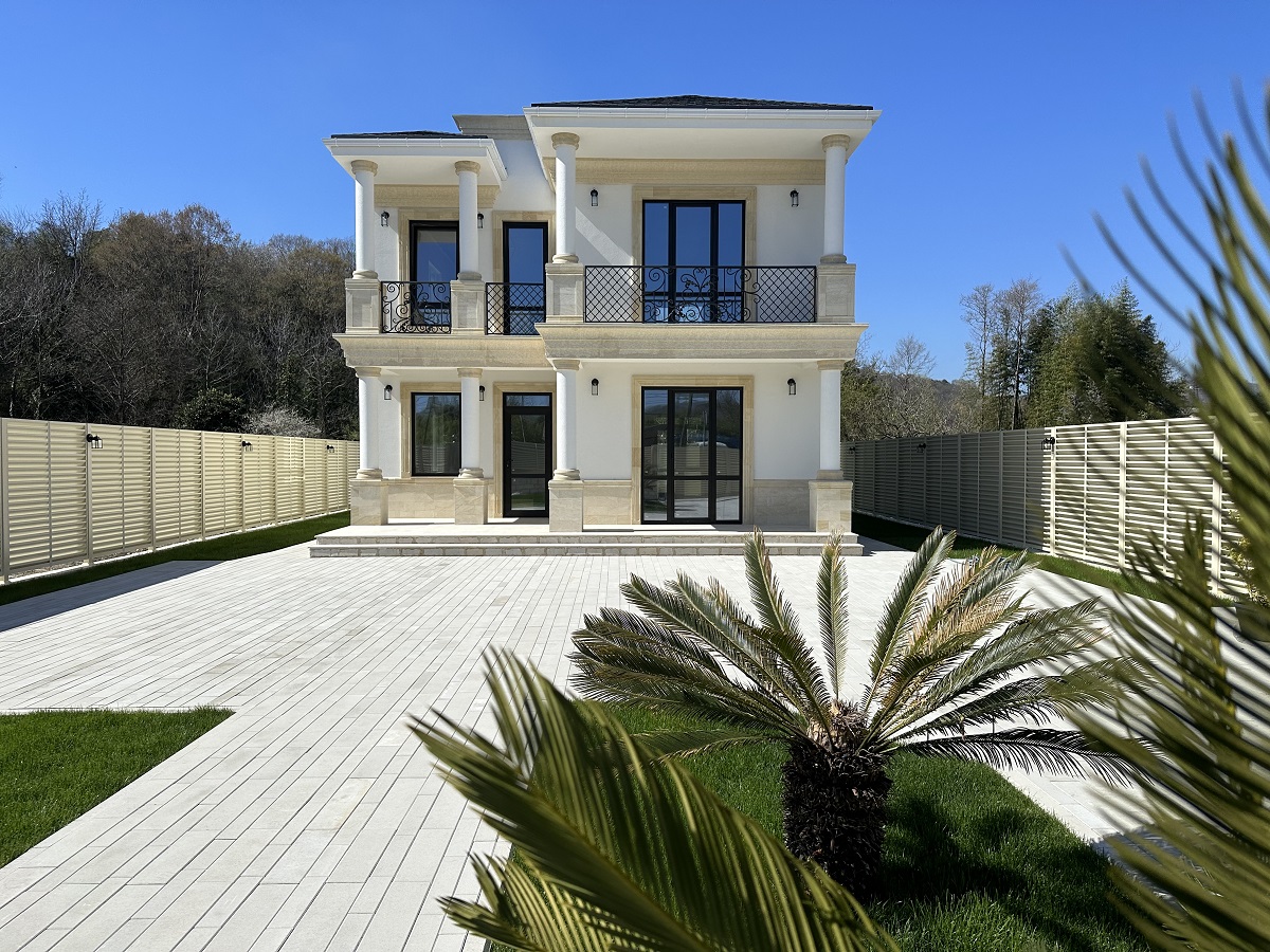 Красивый качественный дом