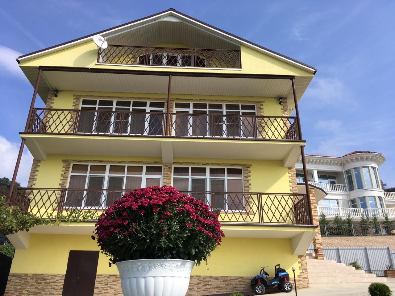 Продается дом в классическом стиле 