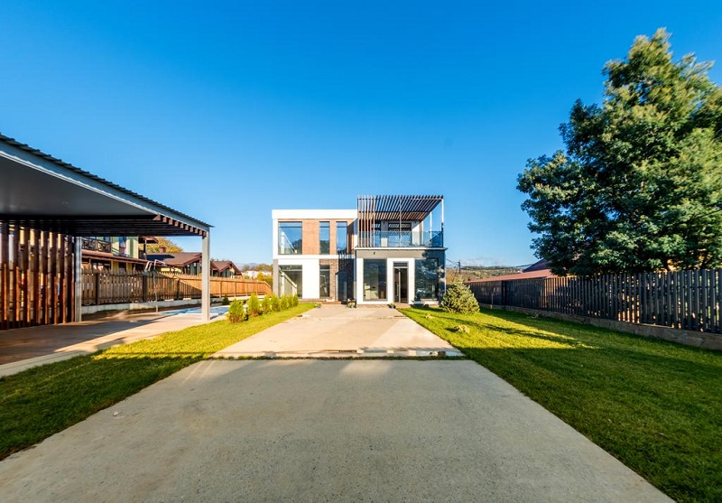 Новый дом с ремонтом 