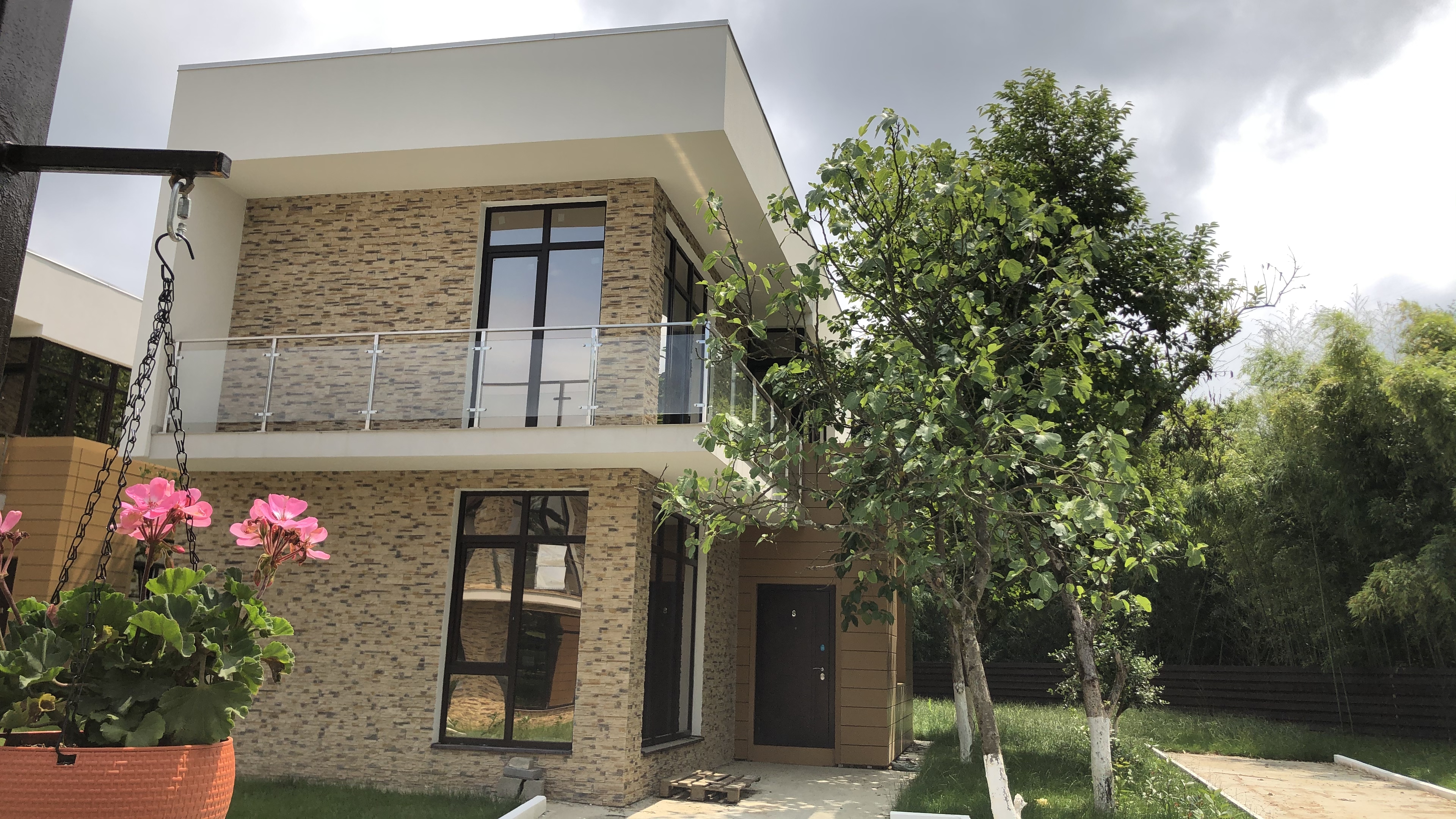 Уютный дом в закрытом коттеджном поселке.