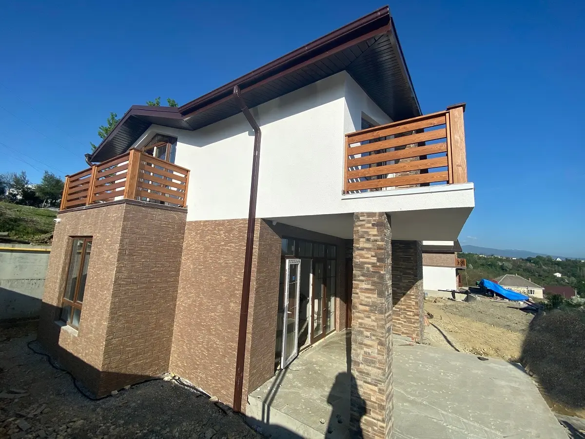 Дома с бассейном