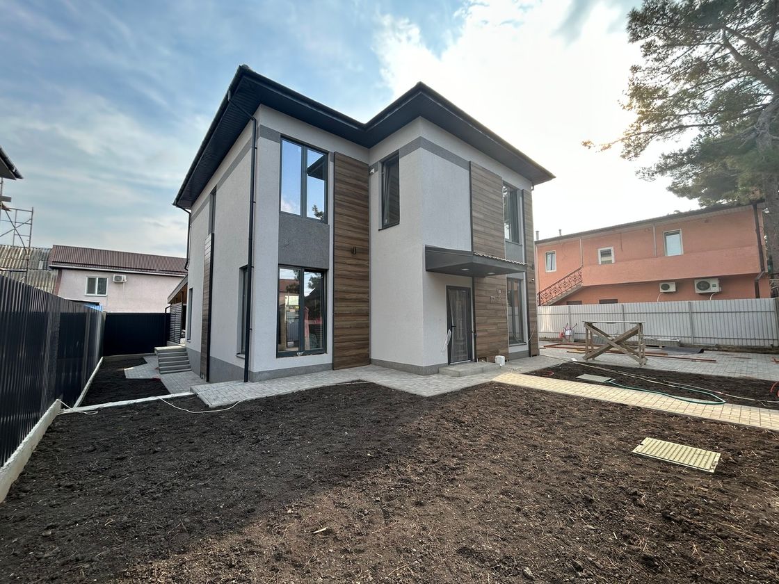 Дом с ремонтом в тихом месте