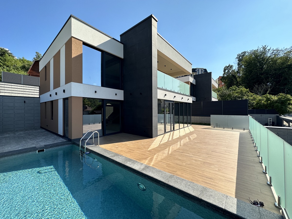 Дом у Дендрария