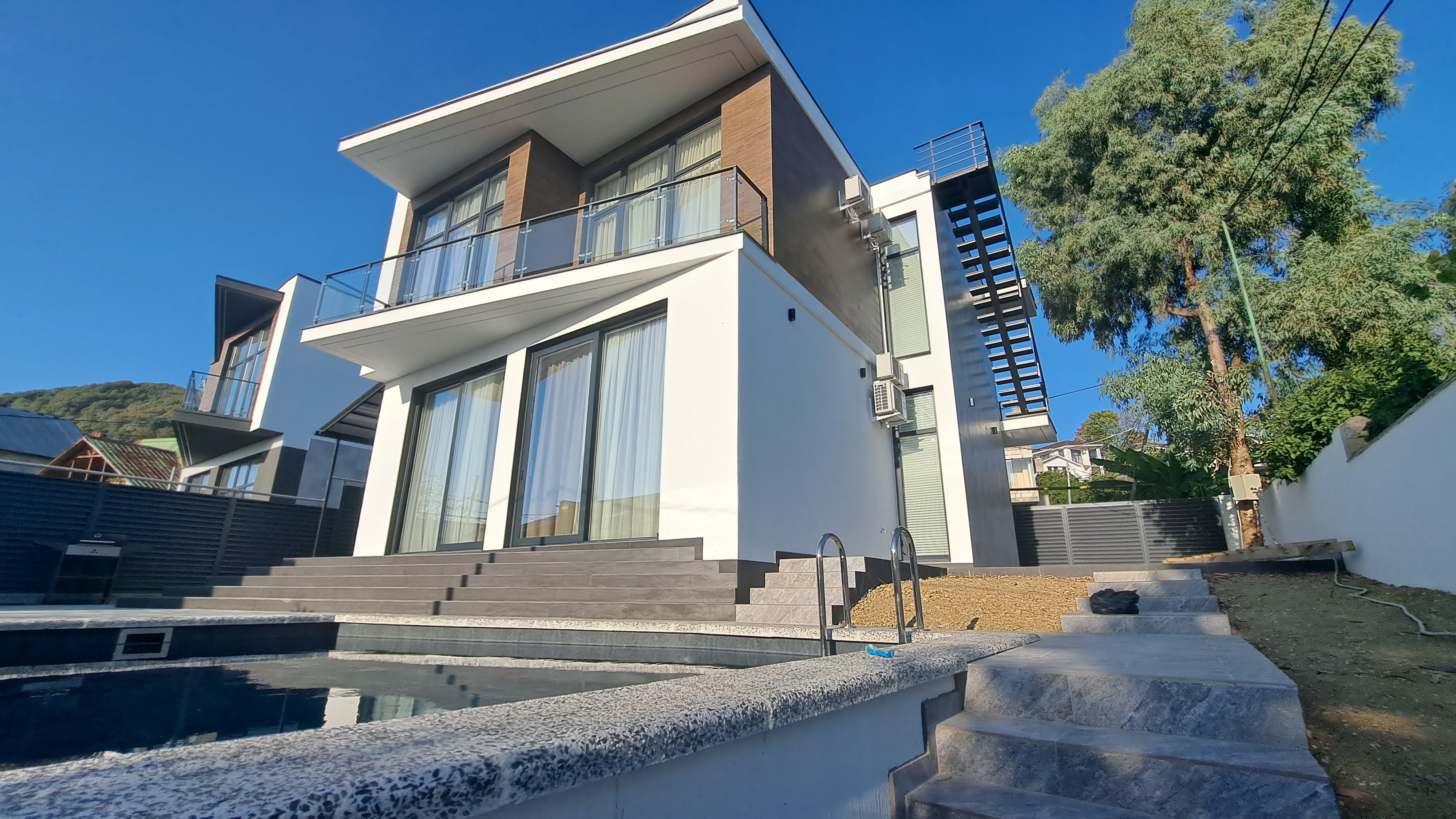 Коттедж на Мамайке в стиле хайтек