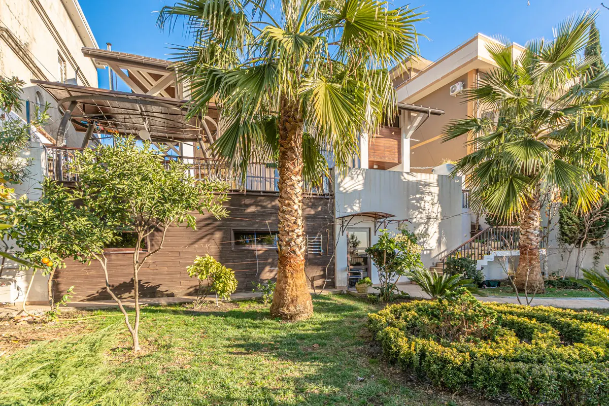 Дом на берегу моря