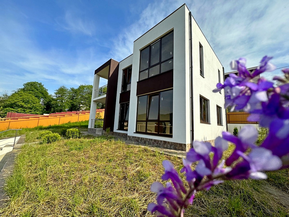 Дом с видом на горы