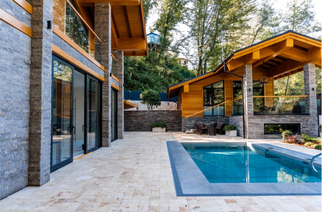 Дом в стиле Шале