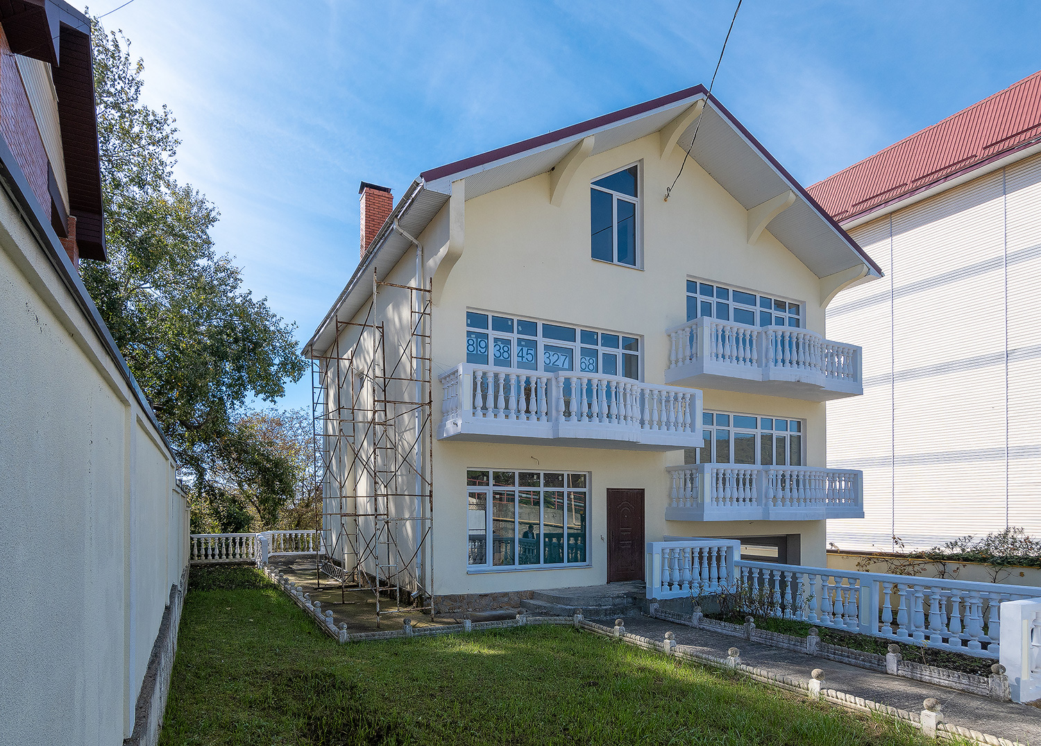 Отличный дом на Макаренко