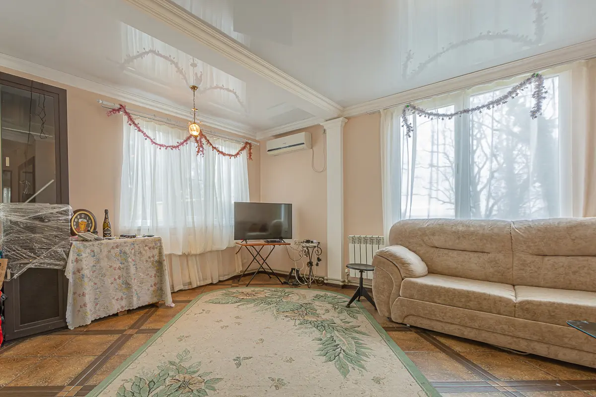 Дом с видом на море