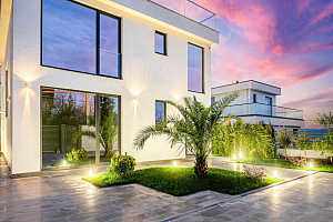 Прогулка по саду с грушами 