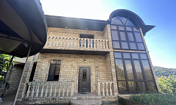 Красивай дом с качественным ремонтом 