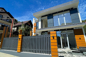 Дом в современном стиле Хай-Тэк