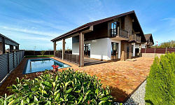 Дом у моря в Сириусе