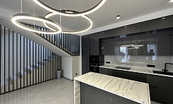 Дом с ремонтом и мебелью