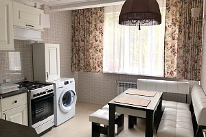 Большая квартира у моря