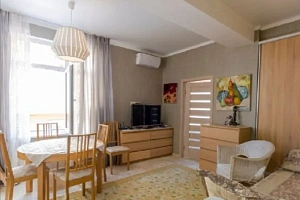 Интерьер выполнен в цветах земли и неба