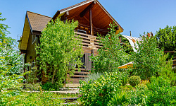 Стильный уютный дом в центре города!