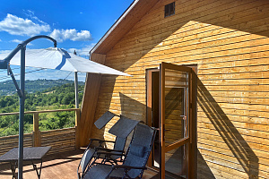 Дом с видом на зелень