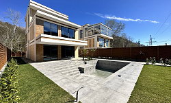 Коттеджный поселок у реки