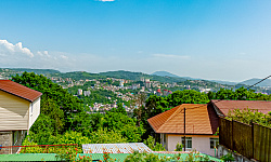 Дом в центральном районе Сочи с видом на горы