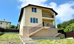 дом в живописном месте